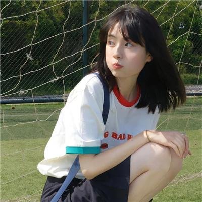 笼中女囚
